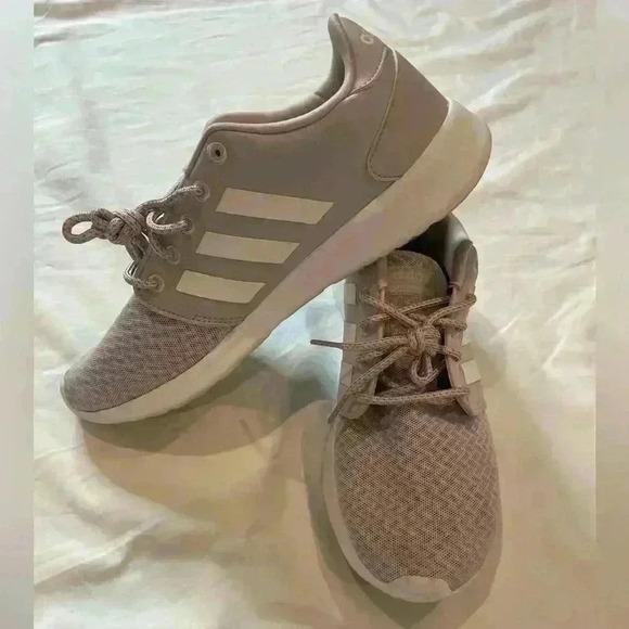 Adidas Women’s Cloudfoam QT Racer Running Shoe Size 8.5 Low Top Purple White - Picture 2 of 13